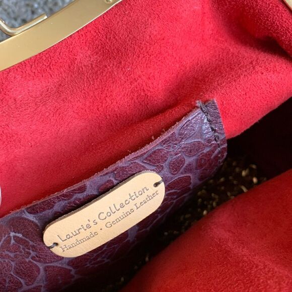 Brown Handmade Embossed Cowhide, Big Pearl Kisslock Clutch/Wristlet/Crossbody - Picture 14 of 15